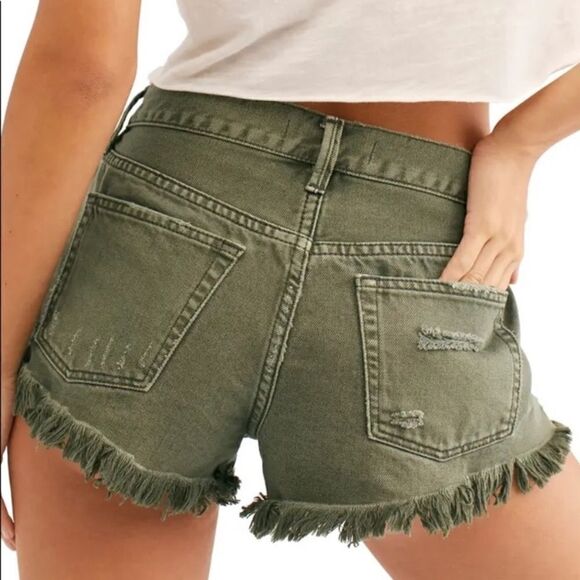 Free people shorts Sz 30 NWT Sage color High Raise - Picture 4 of 9